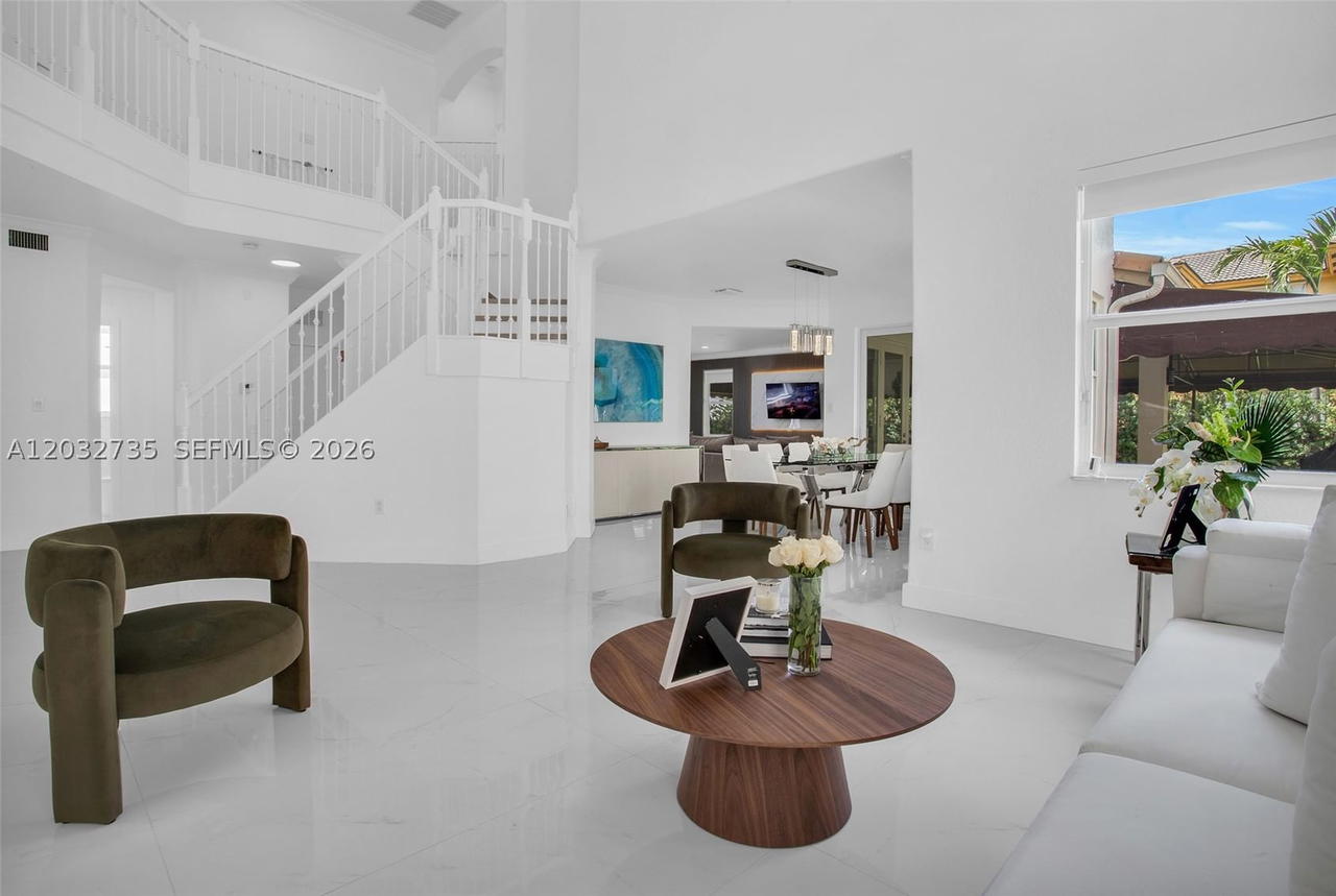 Real estate property located at 11559 84th Ter, Miami-dade, Islands At Doral Northwes, Doral, FL
