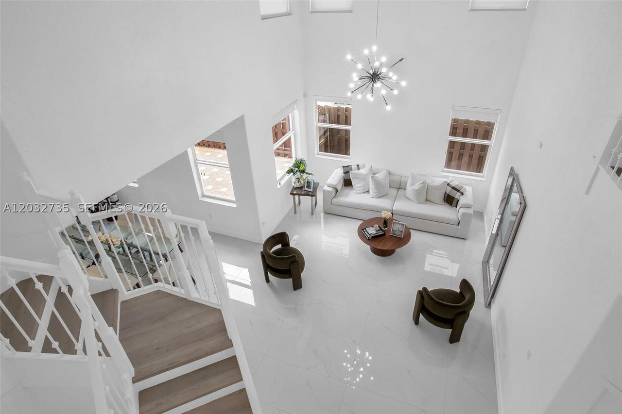 Real estate property located at 11559 84th Ter, Miami-dade, Islands At Doral Northwes, Doral, FL