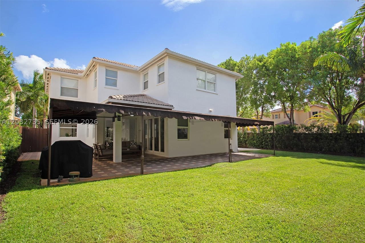 Real estate property located at 11559 84th Ter, Miami-dade, Islands At Doral Northwes, Doral, FL