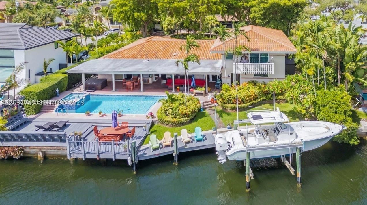 Real estate property located at 2015 120th Rd, Miami-dade, Sans Souci Estates, North Miami, FL