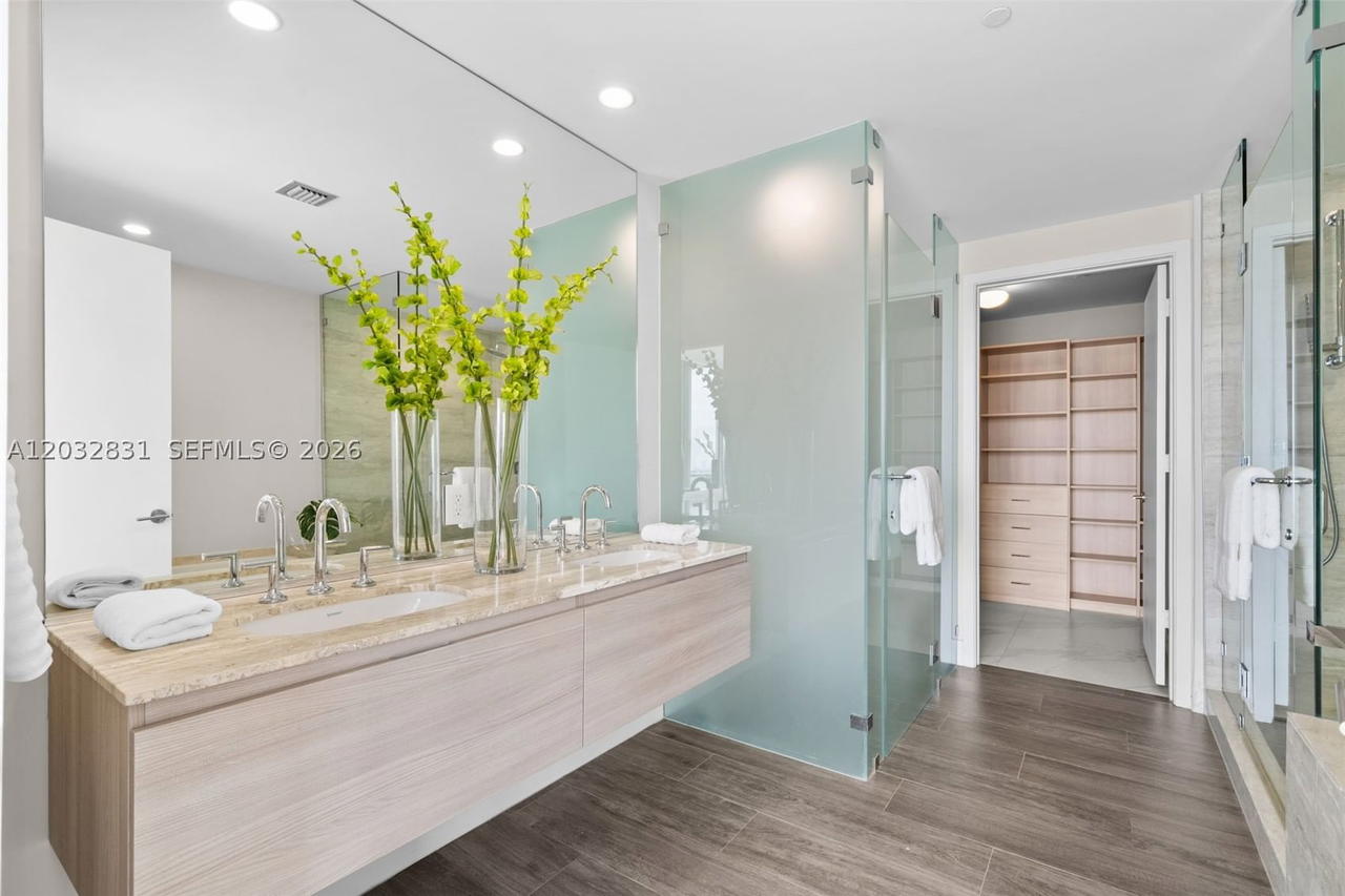 Real estate property located at 2900 7th Ave #1902, Miami-dade, Biscayne Beach Condo, Miami, FL