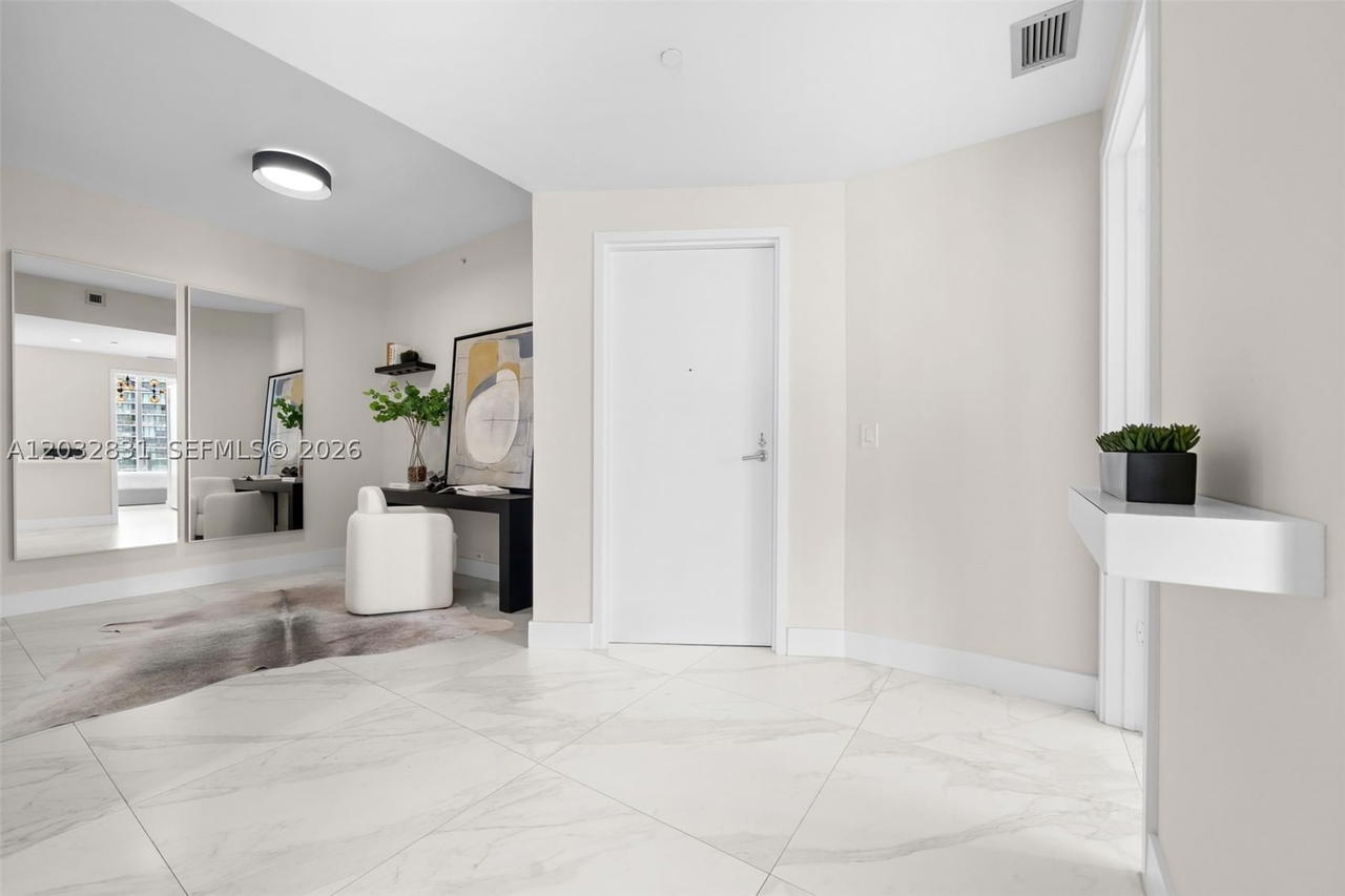 Real estate property located at 2900 7th Ave #1902, Miami-dade, Biscayne Beach Condo, Miami, FL