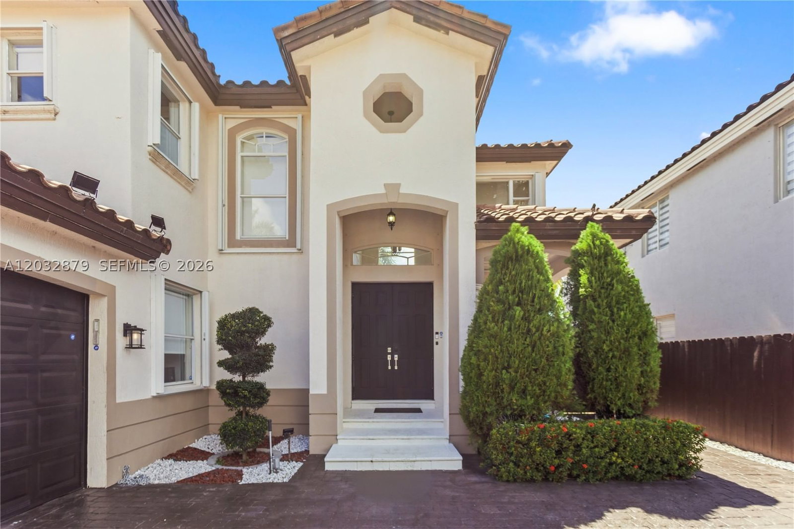 Real estate property located at 6240 163rd Pl, Miami-dade, Crestview Lakes, Miami, FL