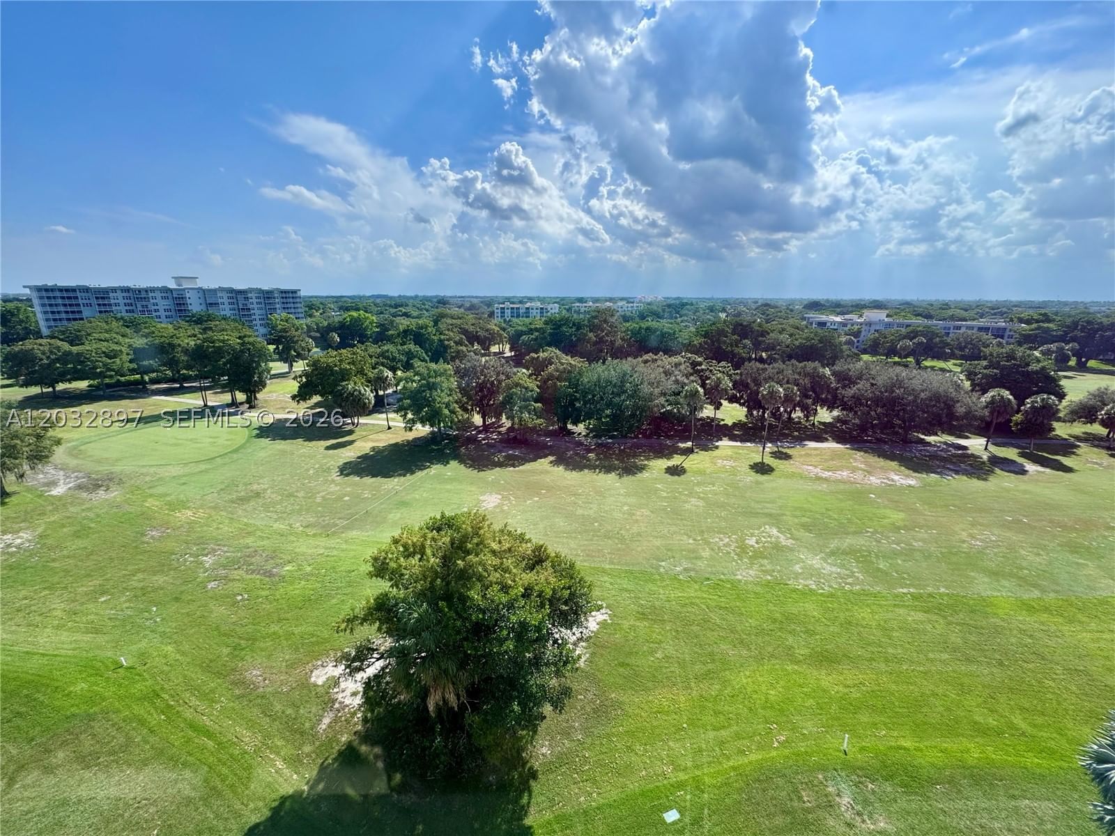Real estate property located at 575 Oaks Ln #1008, Broward, No 61 Palm-aire Country C, Pompano Beach, FL