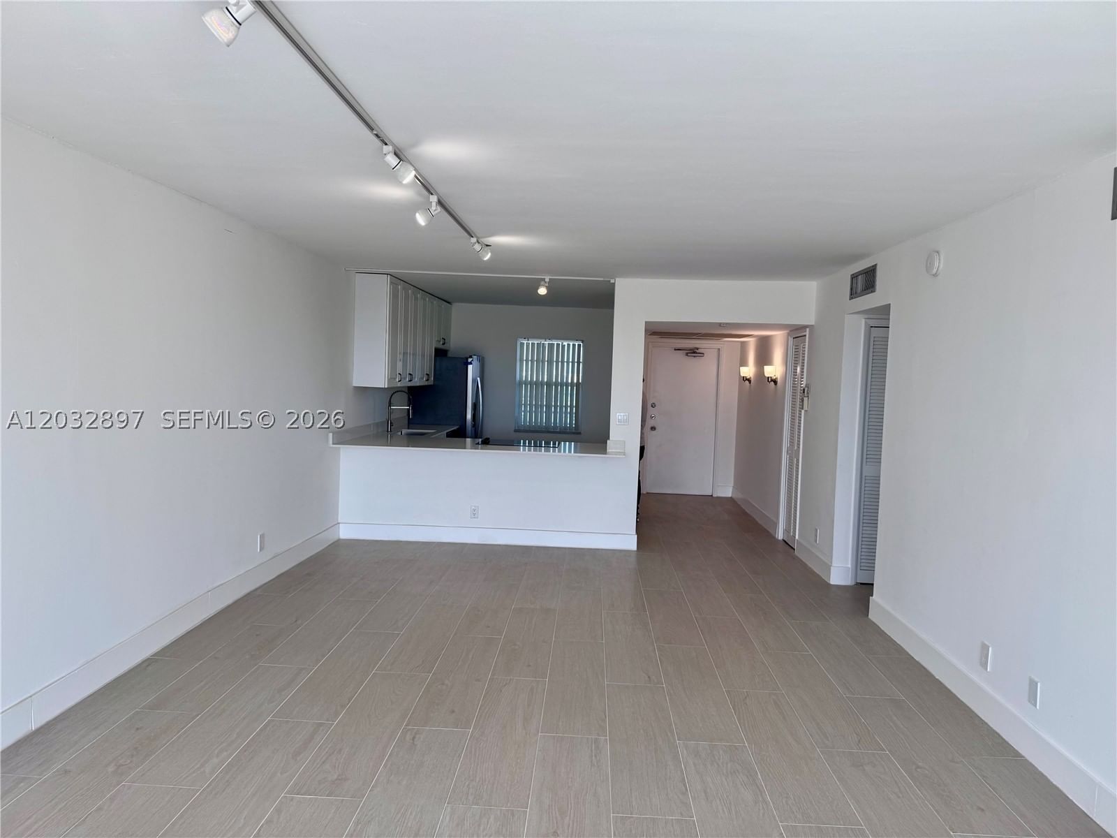 Real estate property located at 575 Oaks Ln #1008, Broward, No 61 Palm-aire Country C, Pompano Beach, FL