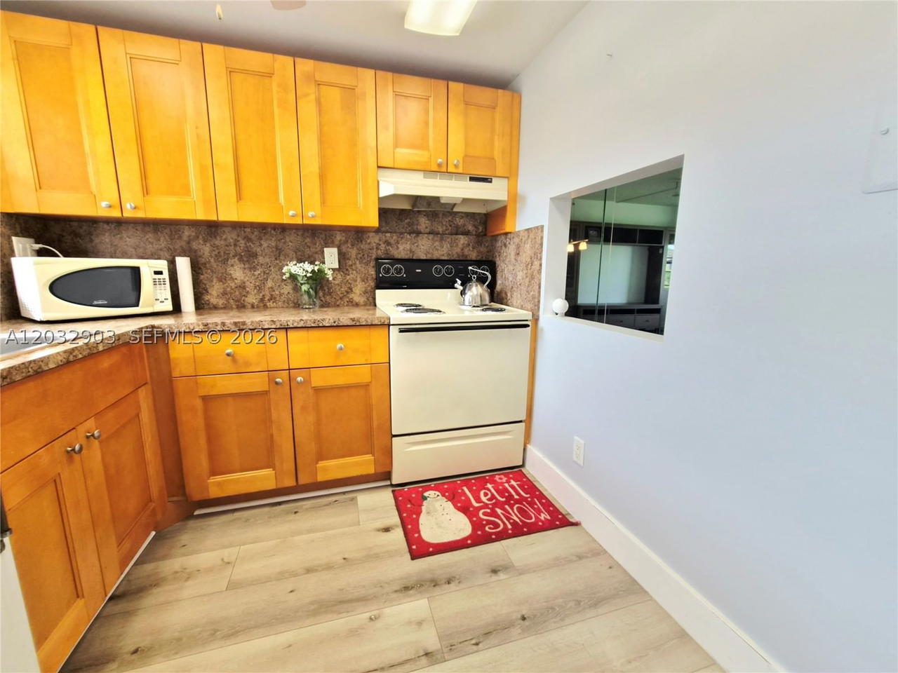 Real estate property located at 9041 Sunrise Lakes Blvd #106, Broward, Sunrise Lakes 90 Condo, Sunrise, FL