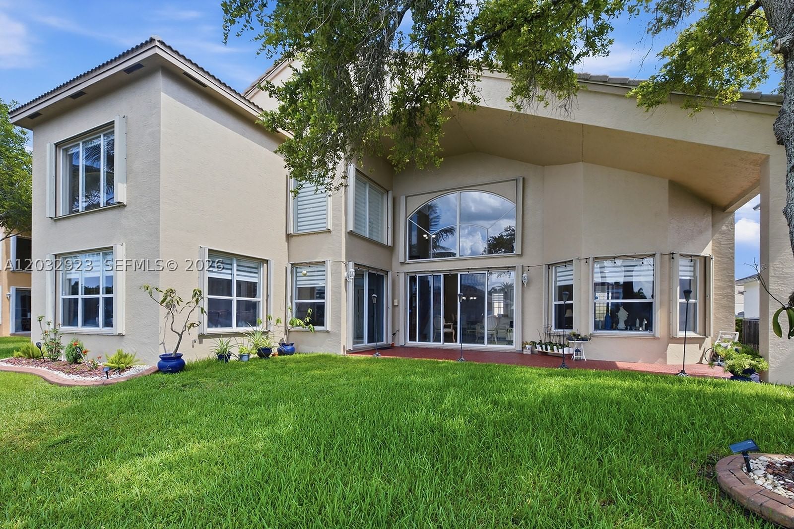 Real estate property located at 18543 49th St, Broward, Sunset Lakes Plat Three, Miramar, FL