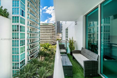 Real estate property located at 950 Brickell Bay Dr #803, Miami-dade, The Plaza 851 Brickell Co, Miami, FL