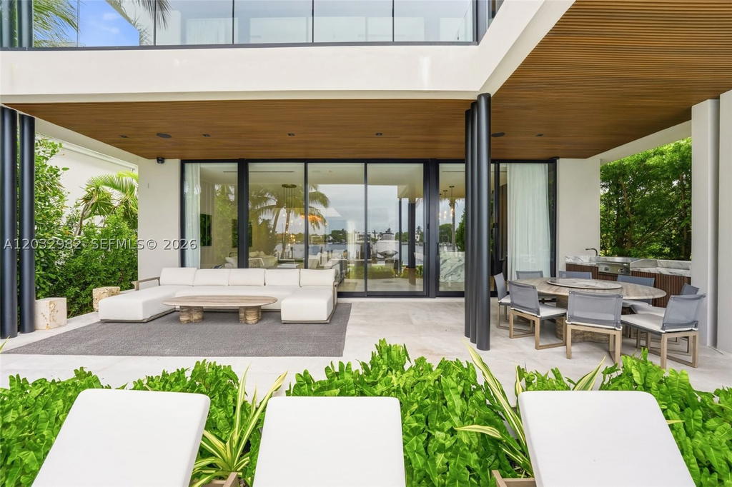 Real estate property located at 1050 Stillwater Dr, Miami-dade, Biscayne Beach-2nd Addn, Miami Beach, FL