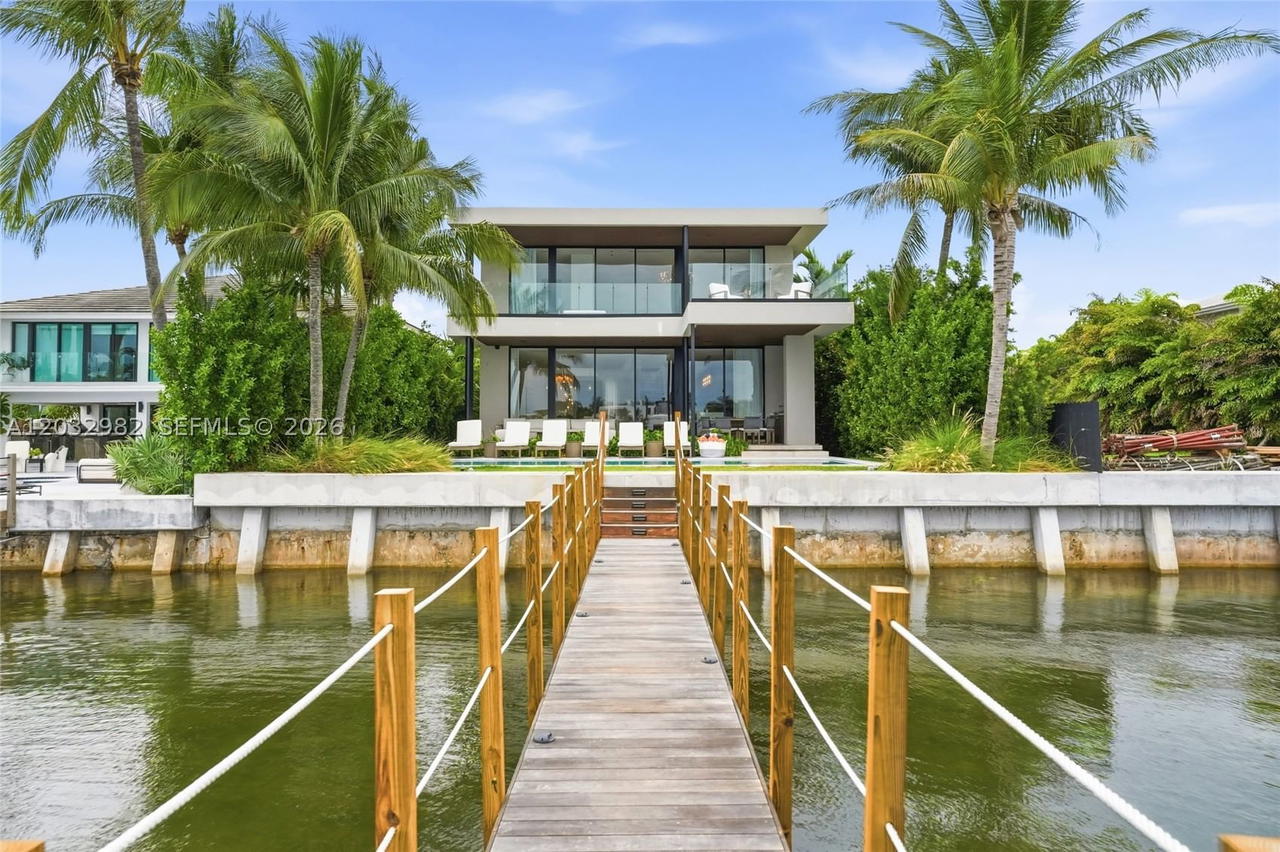 Real estate property located at 1050 Stillwater Dr, Miami-dade, Biscayne Beach-2nd Addn, Miami Beach, FL