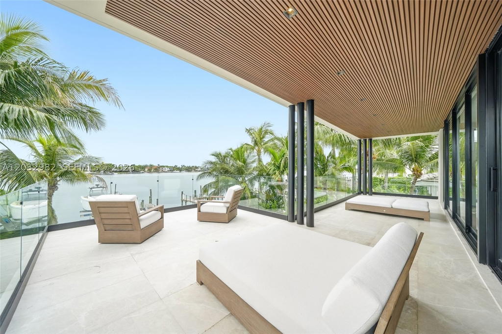 Real estate property located at 1050 Stillwater Dr, Miami-dade, Biscayne Beach-2nd Addn, Miami Beach, FL