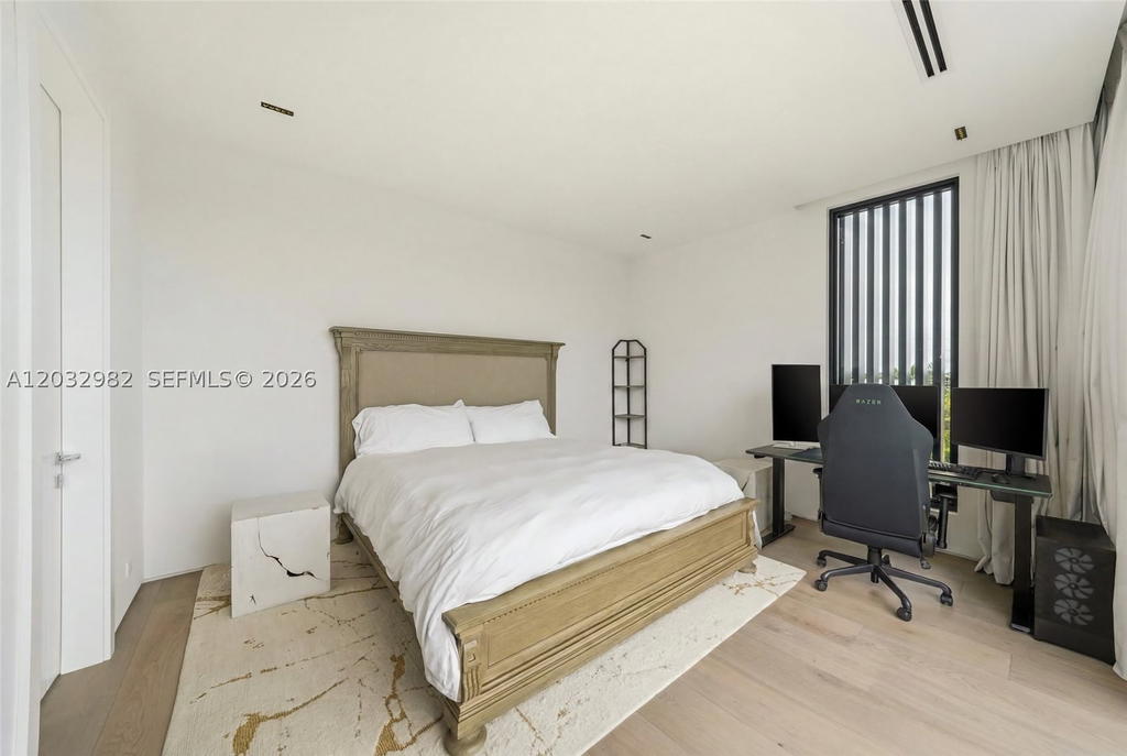 Real estate property located at 1050 Stillwater Dr, Miami-dade, Biscayne Beach-2nd Addn, Miami Beach, FL
