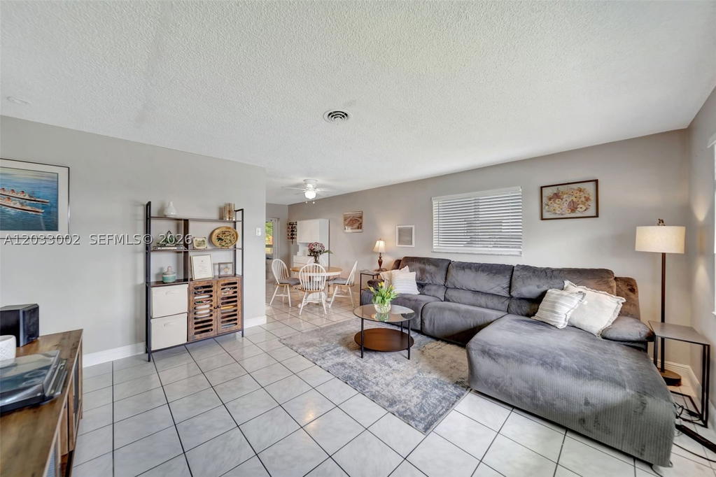 Real estate property located at 2708 51st Pl, Broward, Tamarac Lakes North, Tamarac, FL