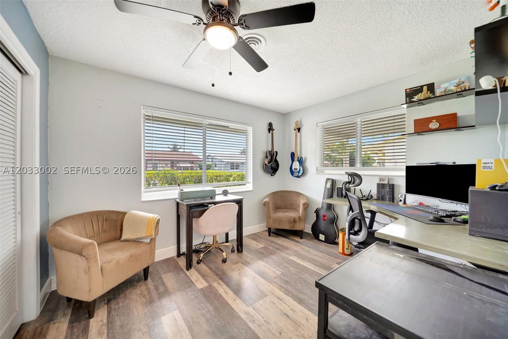 Real estate property located at 2708 51st Pl, Broward, Tamarac Lakes North, Tamarac, FL