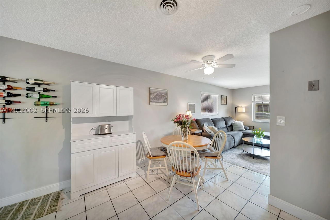Real estate property located at 2708 51st Pl, Broward, Tamarac Lakes North, Tamarac, FL
