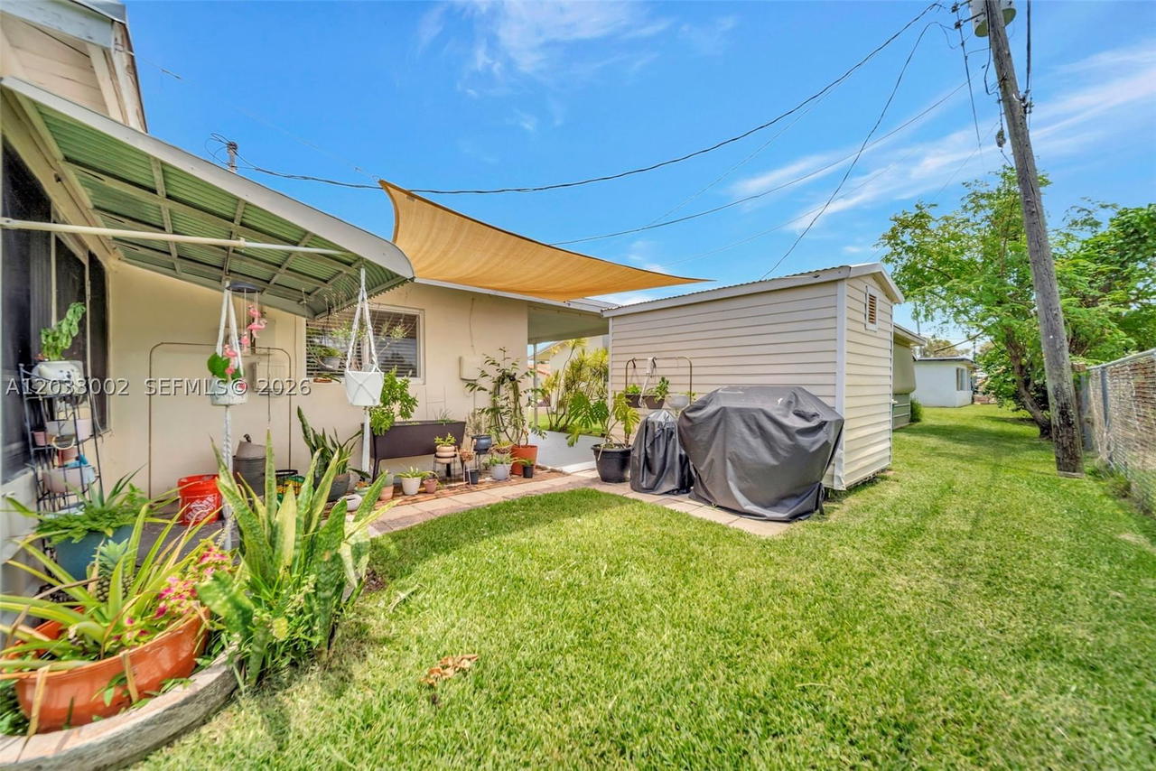 Real estate property located at 2708 51st Pl, Broward, Tamarac Lakes North, Tamarac, FL