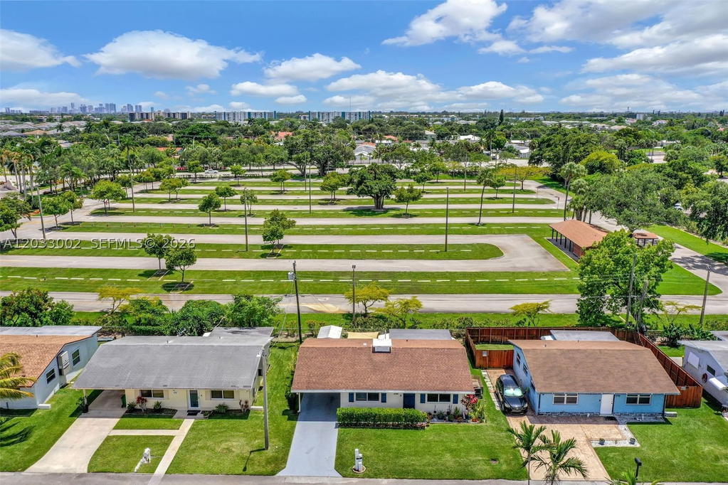 Real estate property located at 2708 51st Pl, Broward, Tamarac Lakes North, Tamarac, FL