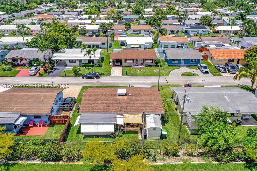 Real estate property located at 2708 51st Pl, Broward, Tamarac Lakes North, Tamarac, FL