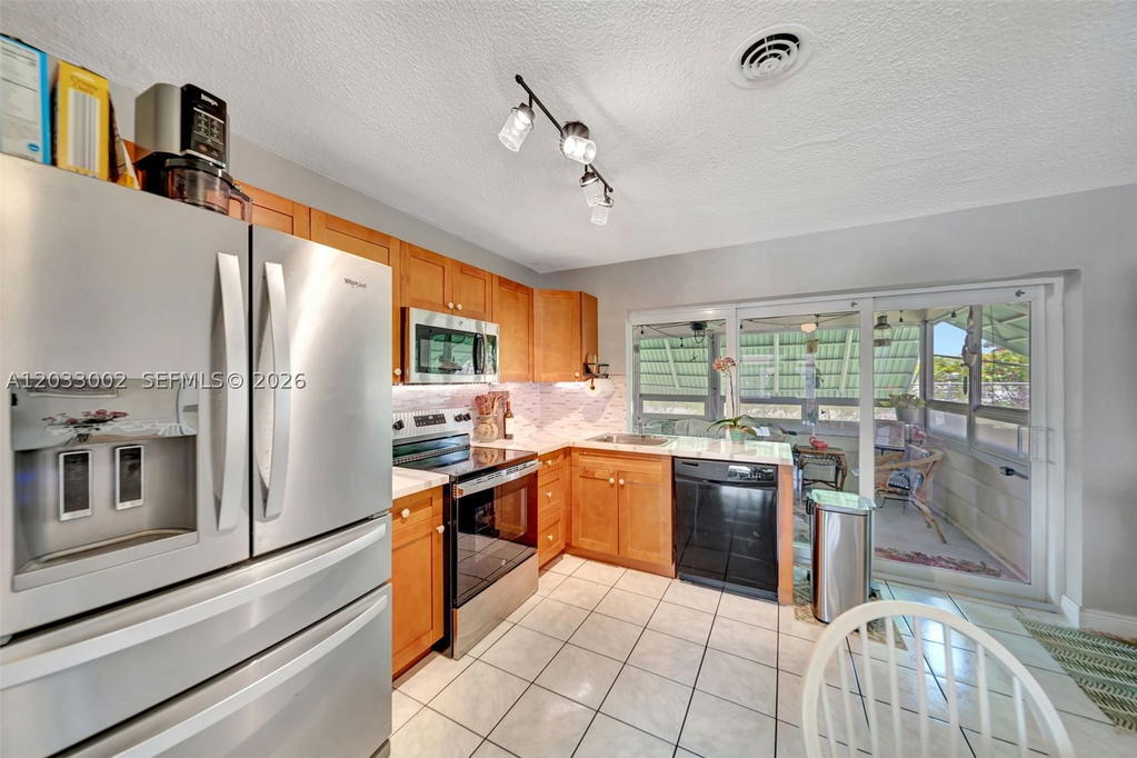 Real estate property located at 2708 51st Pl, Broward, Tamarac Lakes North, Tamarac, FL