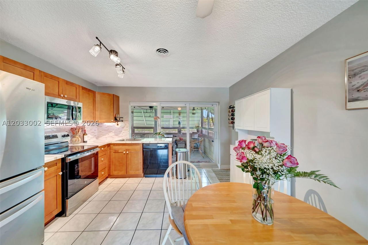 Real estate property located at 2708 51st Pl, Broward, Tamarac Lakes North, Tamarac, FL