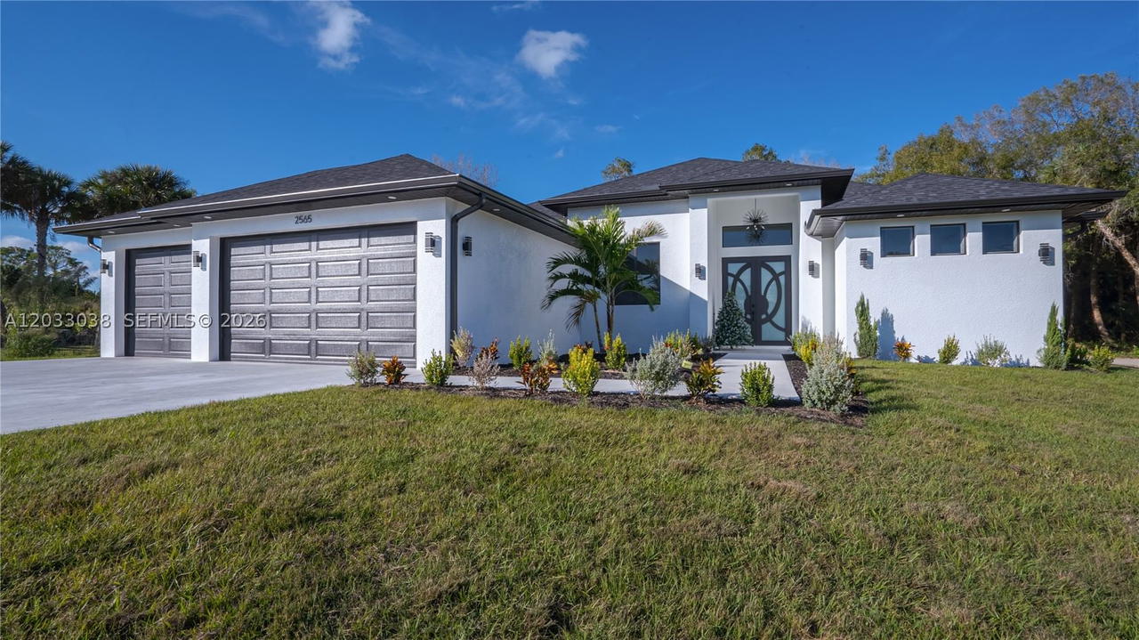Real estate property located at 2565 28th Ave Se, Collier, Golden Gate Estates, Naples, FL
