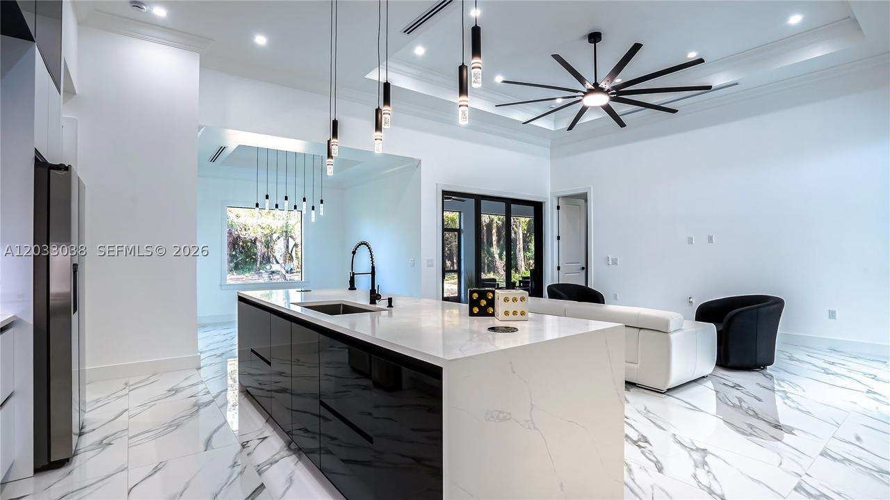 Real estate property located at 2565 28th Ave Se, Collier, Golden Gate Estates, Naples, FL