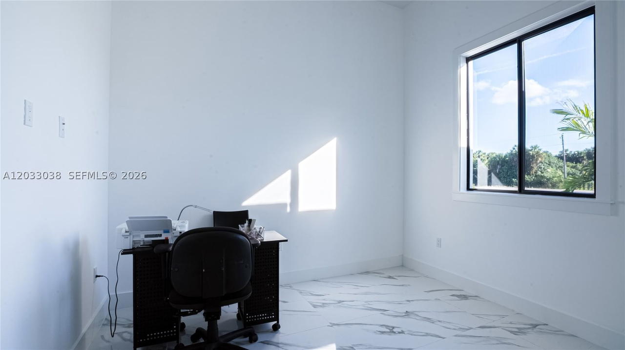Real estate property located at 2565 28th Ave Se, Collier, Golden Gate Estates, Naples, FL