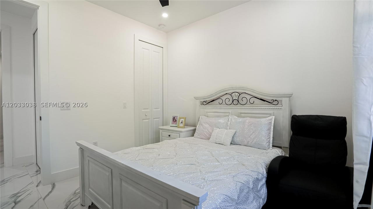 Real estate property located at 2565 28th Ave Se, Collier, Golden Gate Estates, Naples, FL