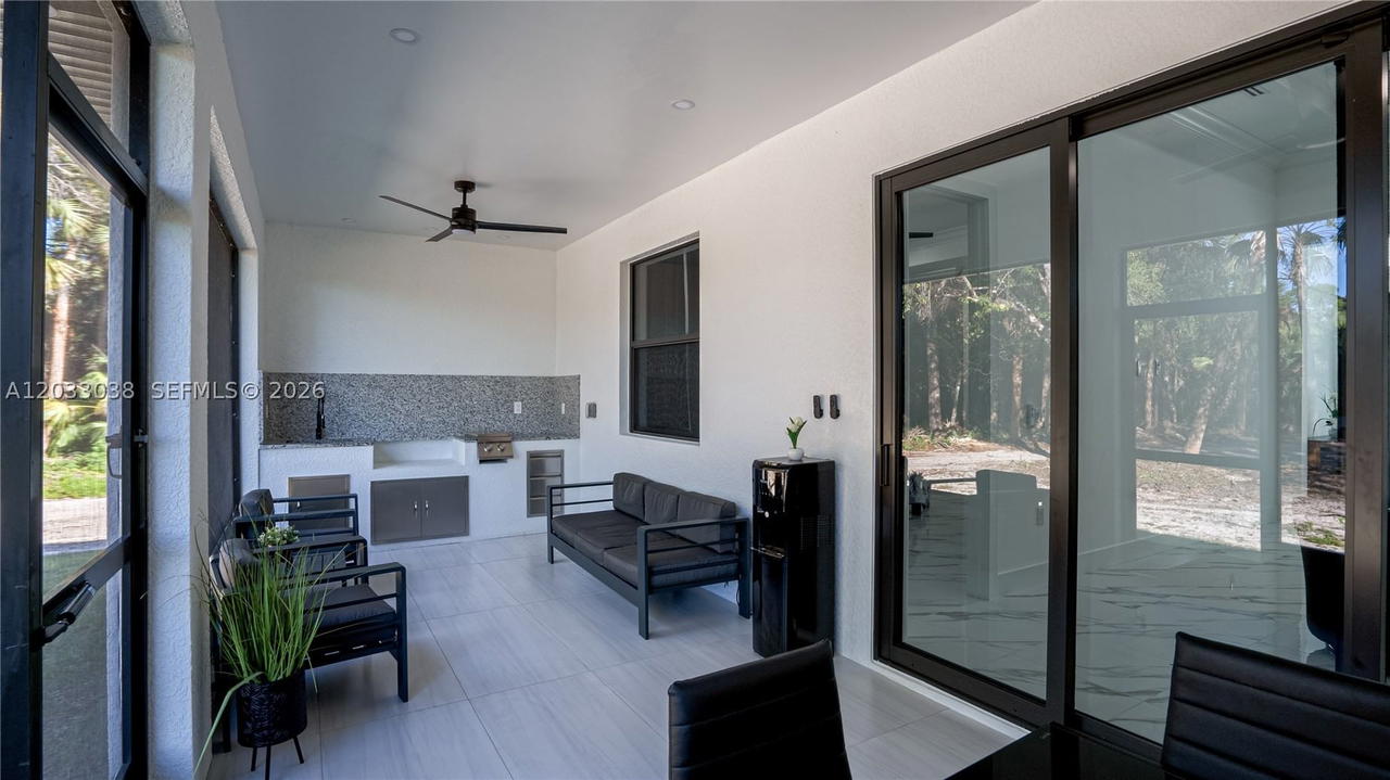 Real estate property located at 2565 28th Ave Se, Collier, Golden Gate Estates, Naples, FL