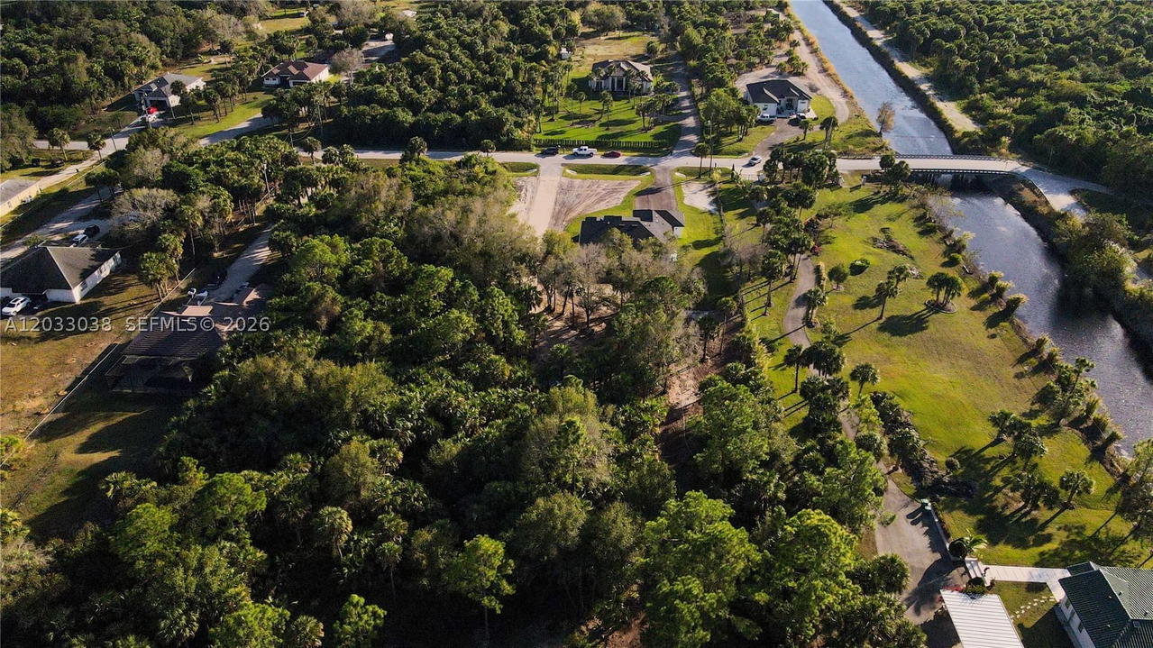 Real estate property located at 2565 28th Ave Se, Collier, Golden Gate Estates, Naples, FL