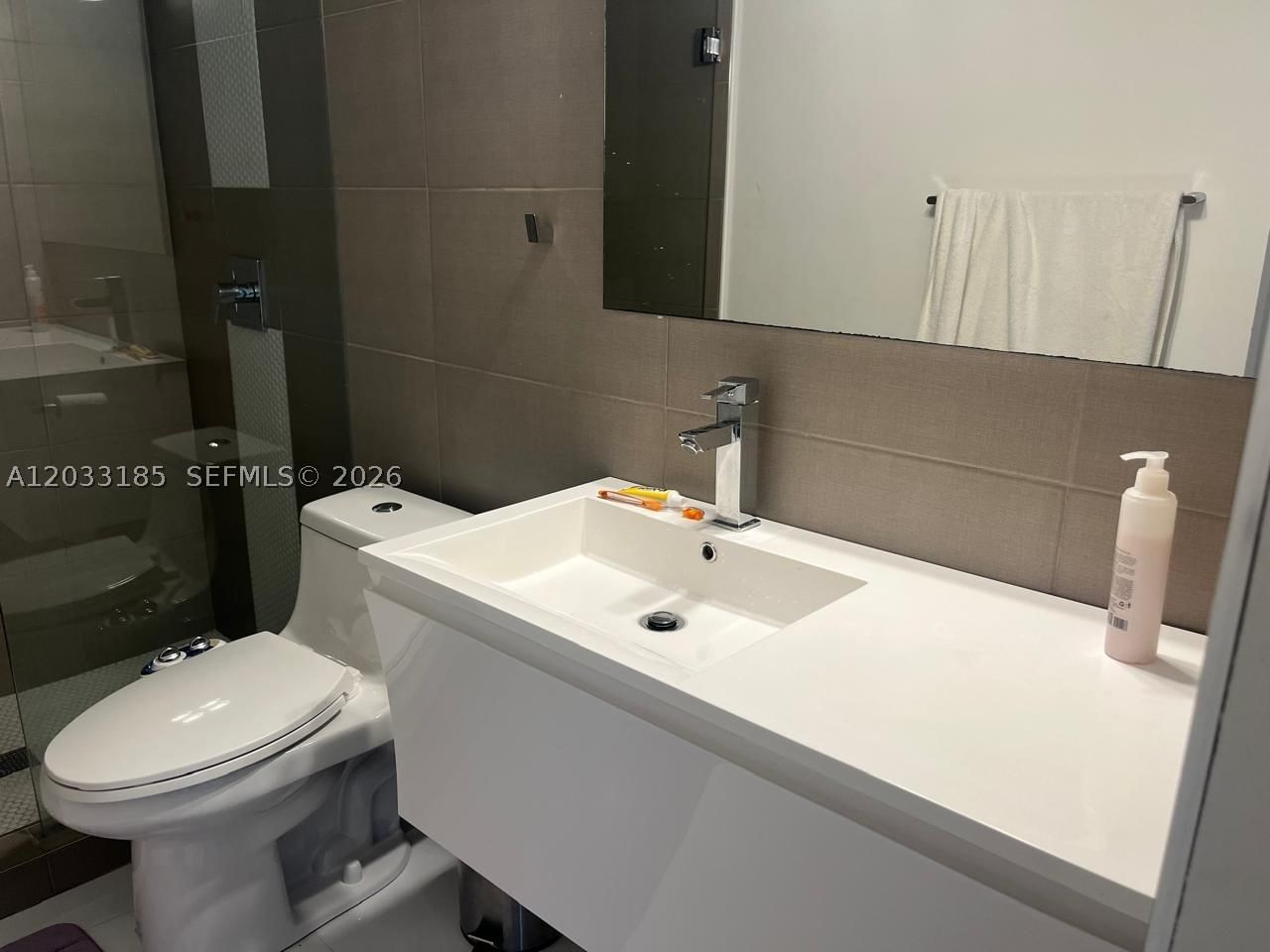 Real estate property located at 2030 Ocean Dr #1706, Broward, Parker Plaza Estates Cond, Hallandale Beach, FL