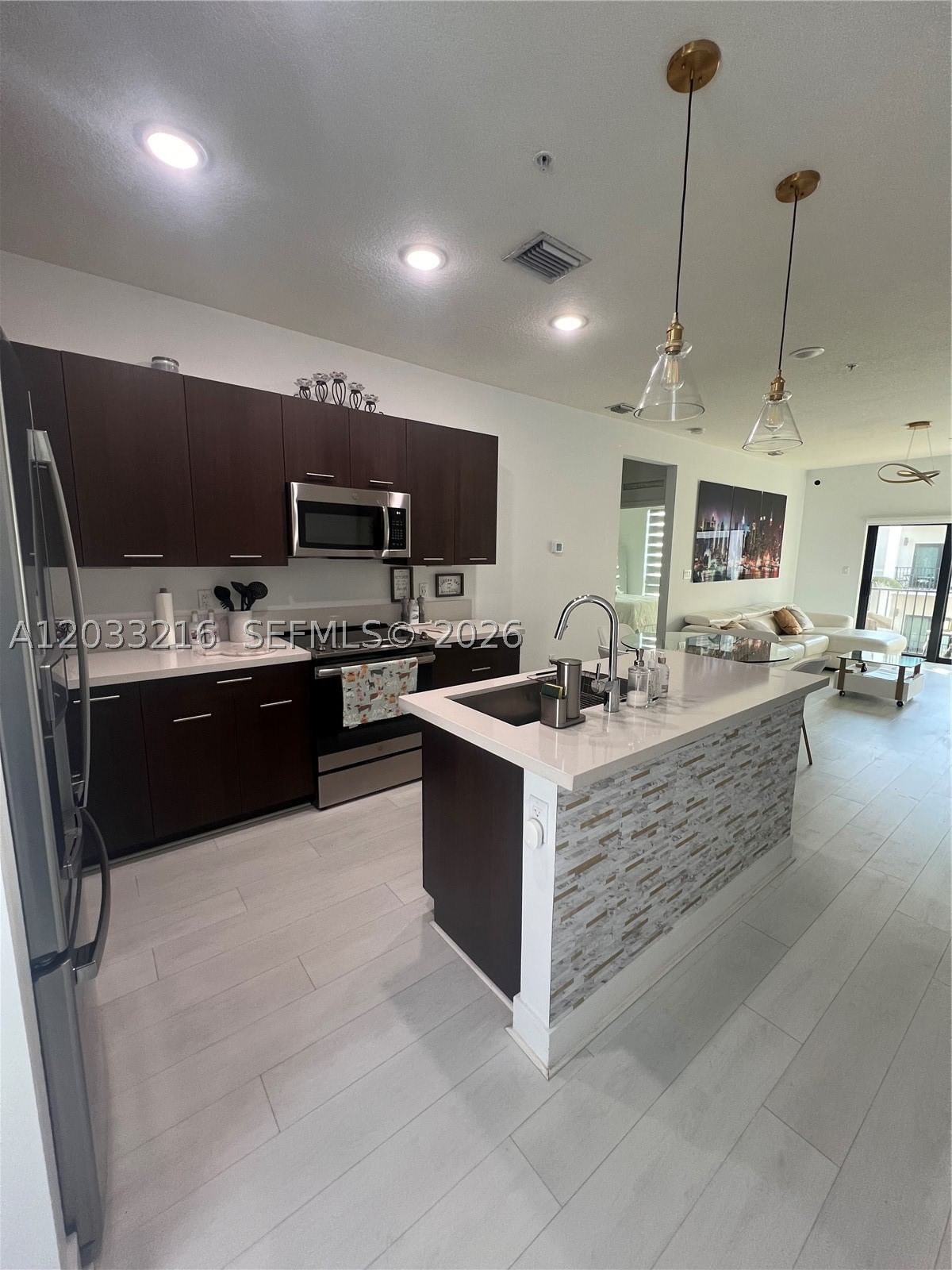 Real estate property located at 4670 84th Ave #32, Miami-dade, Urbana At The Residences, Doral, FL