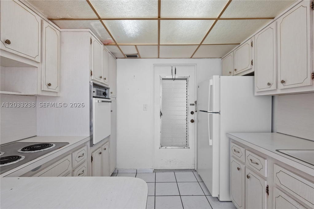Real estate property located at 8001 Byron Ave #3C, Miami-dade, Byron Towers Condo, Miami Beach, FL