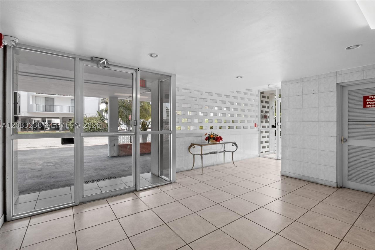 Real estate property located at 8001 Byron Ave #3C, Miami-dade, Byron Towers Condo, Miami Beach, FL