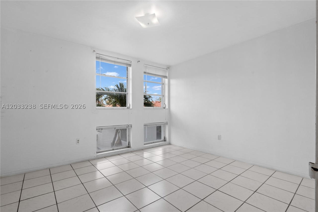 Real estate property located at 8001 Byron Ave #3C, Miami-dade, Byron Towers Condo, Miami Beach, FL