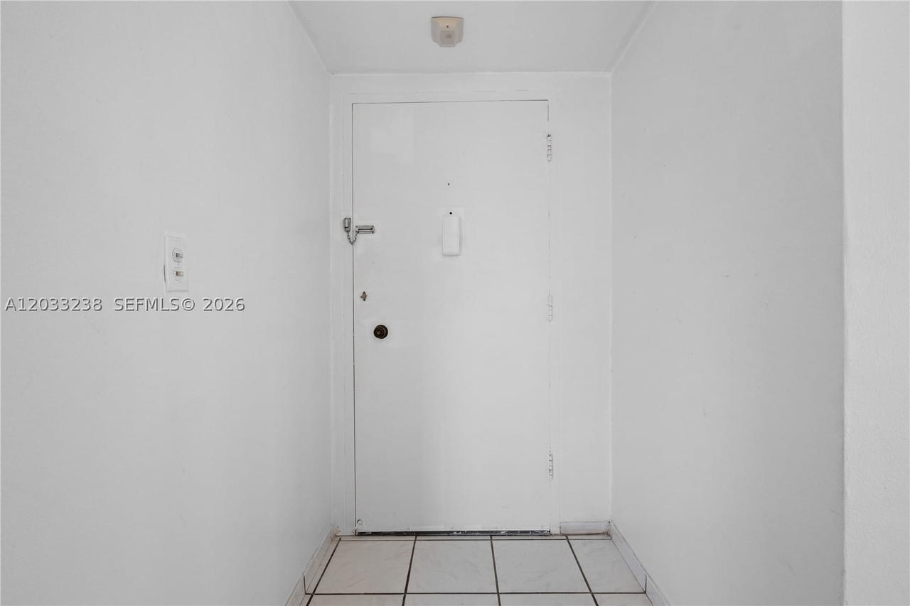 Real estate property located at 8001 Byron Ave #3C, Miami-dade, Byron Towers Condo, Miami Beach, FL