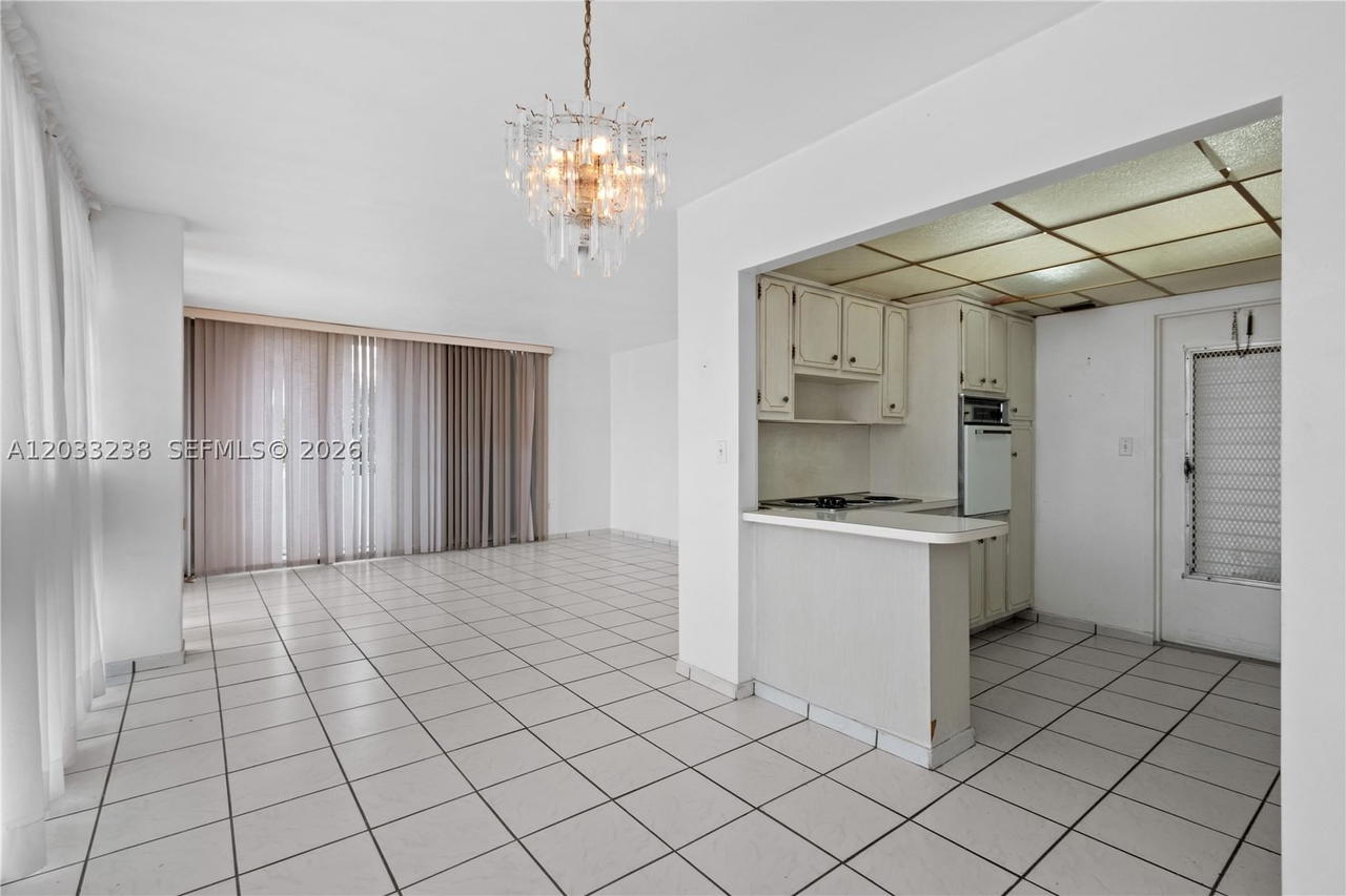 Real estate property located at 8001 Byron Ave #3C, Miami-dade, Byron Towers Condo, Miami Beach, FL