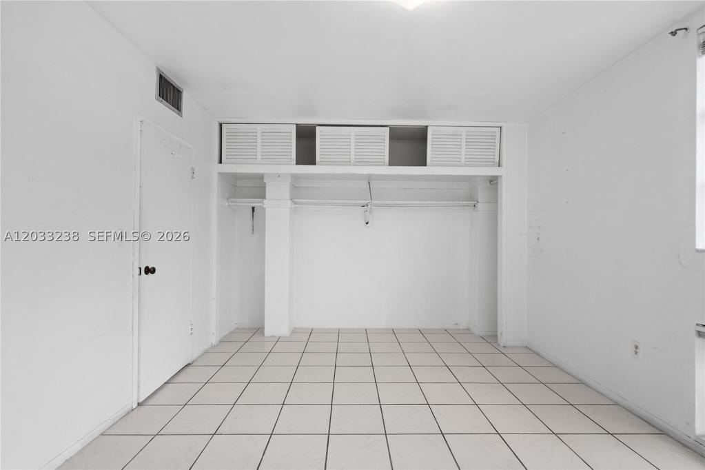 Real estate property located at 8001 Byron Ave #3C, Miami-dade, Byron Towers Condo, Miami Beach, FL