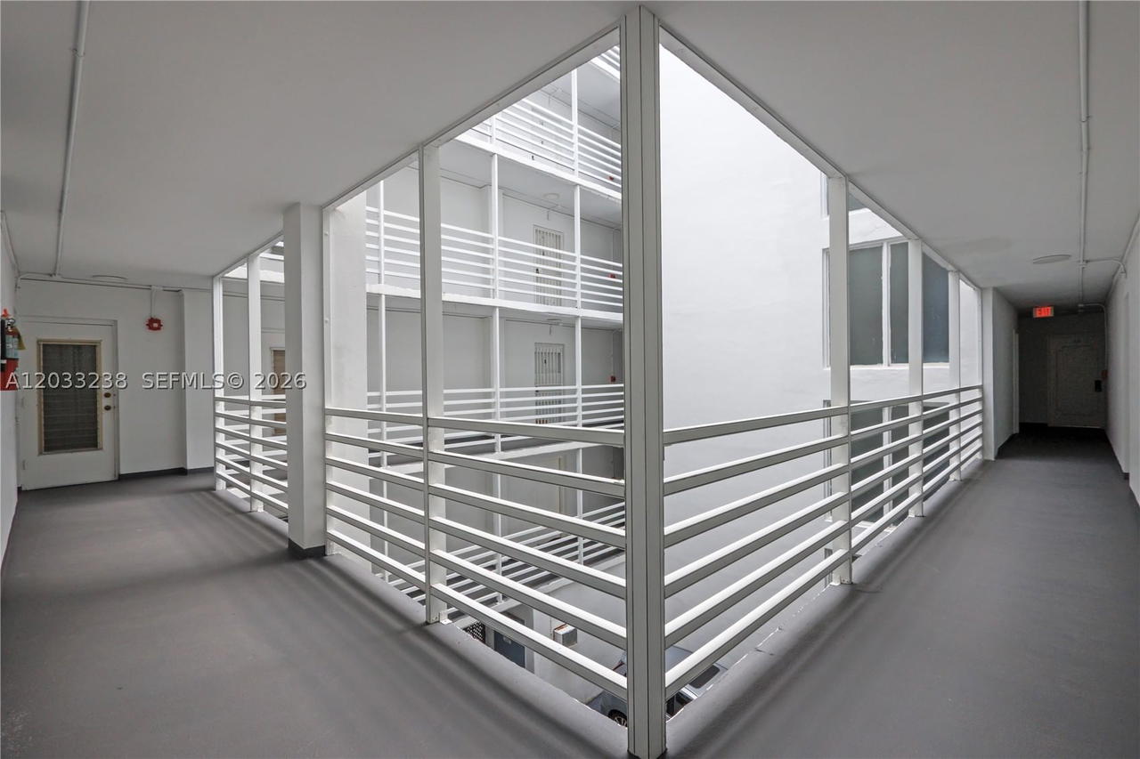 Real estate property located at 8001 Byron Ave #3C, Miami-dade, Byron Towers Condo, Miami Beach, FL