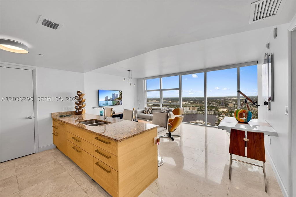 Real estate property located at 1830 Ocean Dr #4807, Broward, Beach Club Two, Hallandale Beach, FL