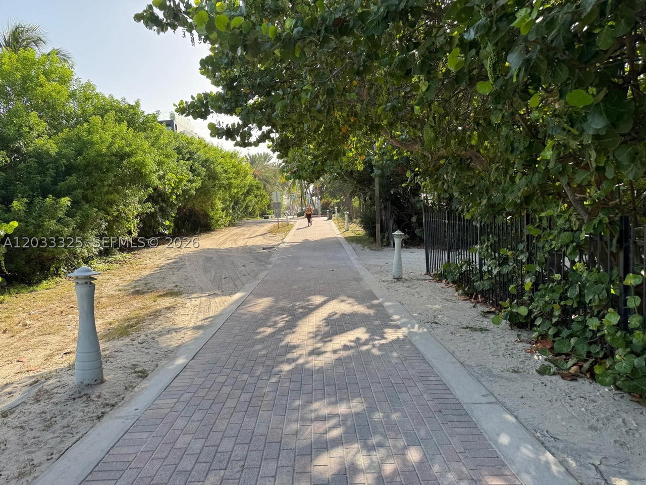 Real estate property located at 7832 Collins Ave #406, Miami-dade, Park Beach Club Condo, Miami Beach, FL