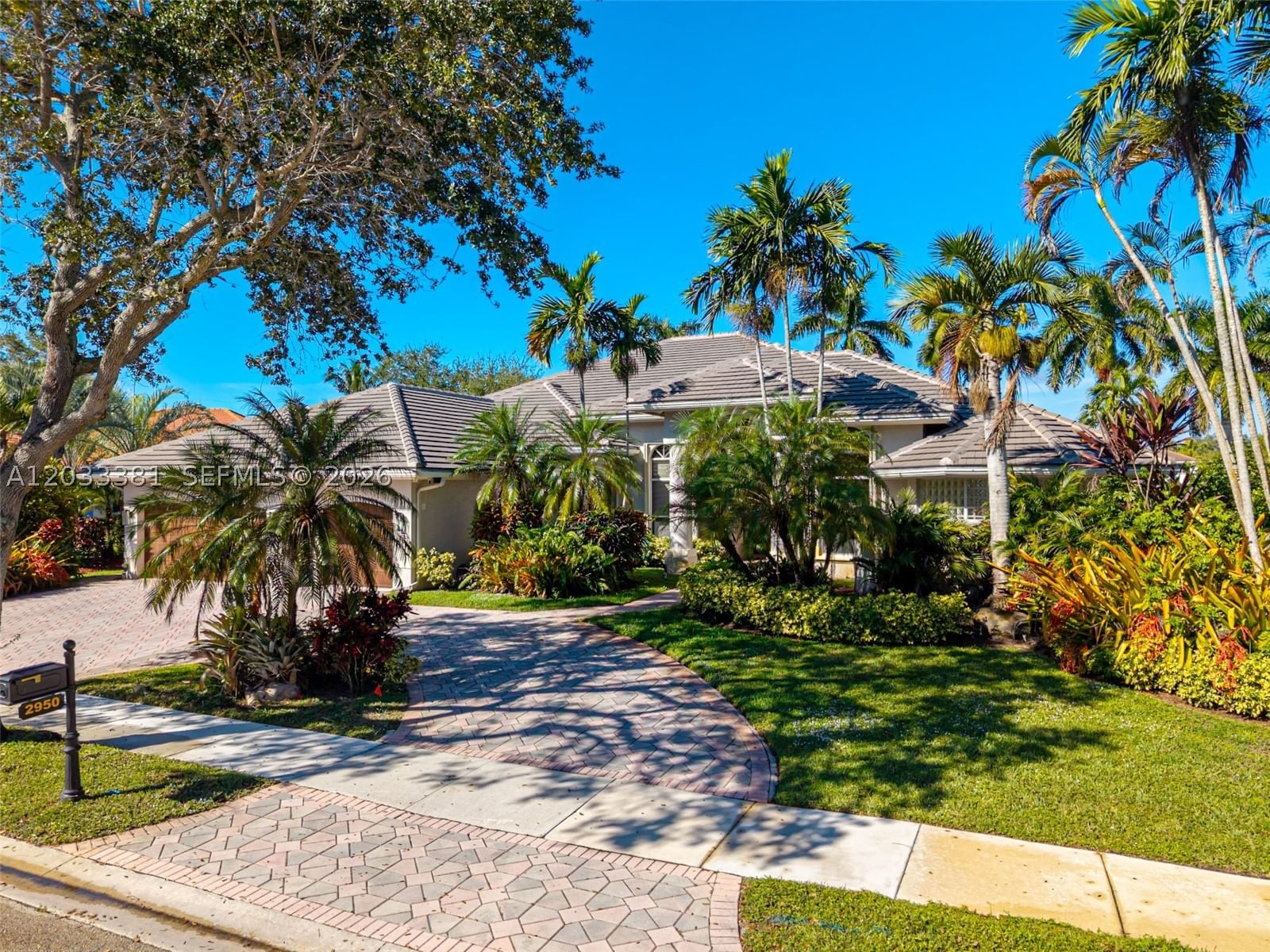 Real estate property located at 2950 Medinah, Broward, Sector 7 South, Weston, FL