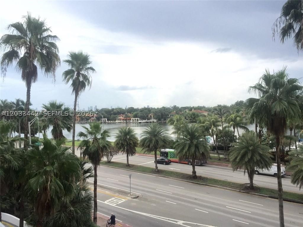 Real estate property located at 5401 Collins Ave #231, Miami-dade, The Carriage House Condo, Miami Beach, FL