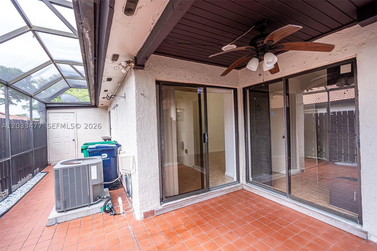 Real estate property located at 15125 48th Ter G-99, Miami-dade, Lakes Of Meadow Vilg Homes, Miami, FL