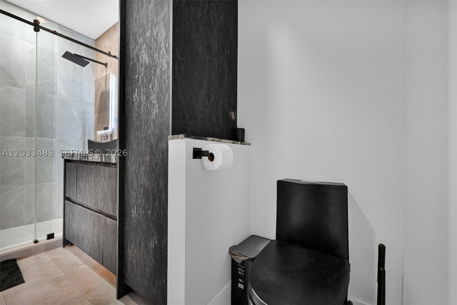 Real estate property located at 4256 83rd Ave, Miami-dade, Downtown Doral South Phas, Doral, FL