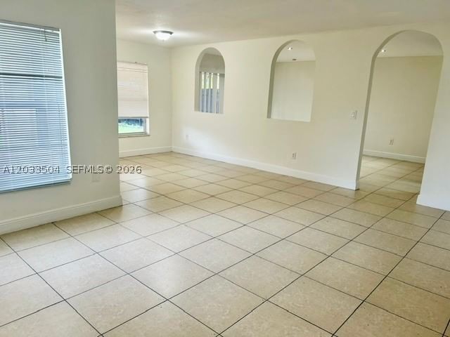 Real estate property located at 1095 135th Pl, Miami-dade, Tamiami Lakes Sec 6, Miami, FL