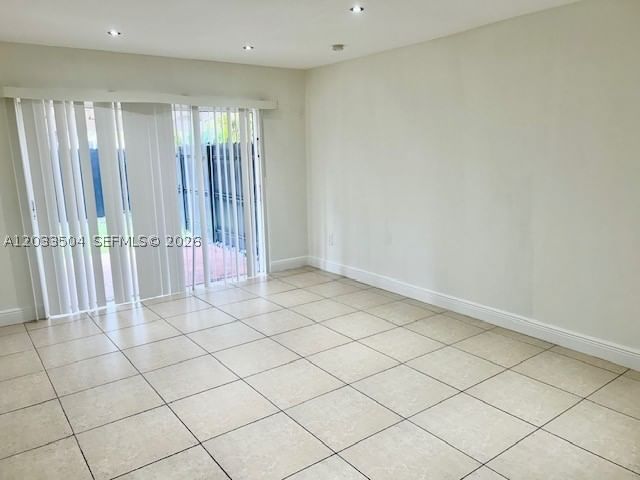 Real estate property located at 1095 135th Pl, Miami-dade, Tamiami Lakes Sec 6, Miami, FL