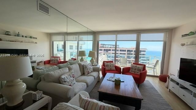 Real estate property located at 5161 Collins Ave #1702, Miami-dade, Seacoast 5151 Condo, Miami Beach, FL