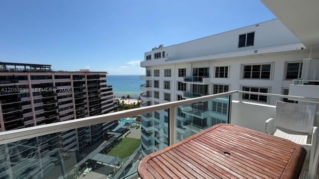 Real estate property located at 5161 Collins Ave #1702, Miami-dade, Seacoast 5151 Condo, Miami Beach, FL