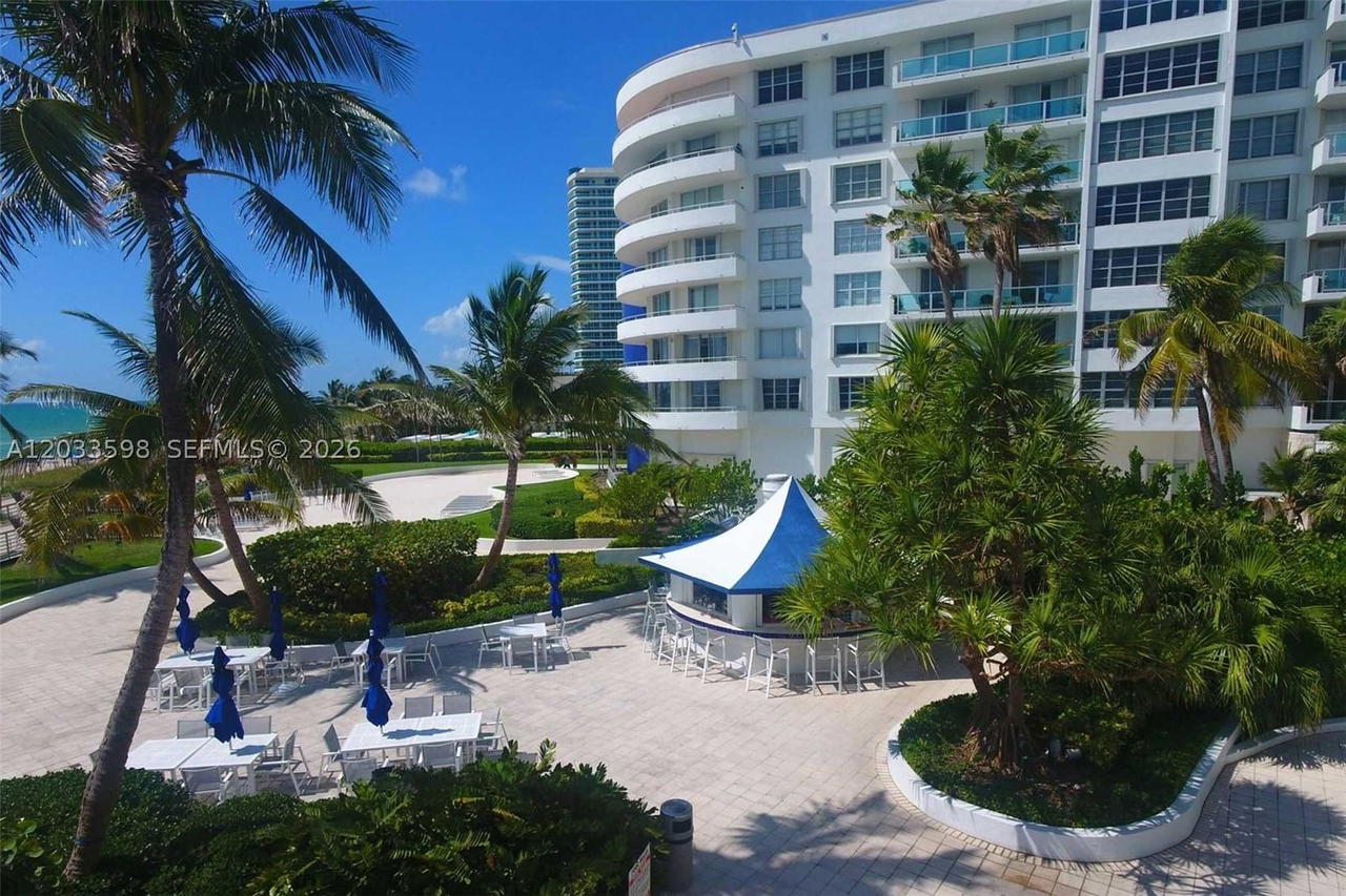 Real estate property located at 5161 Collins Ave #1702, Miami-dade, Seacoast 5151 Condo, Miami Beach, FL